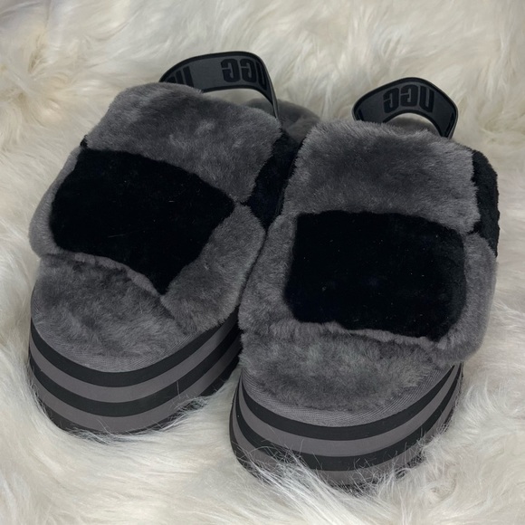 Black & Gray Disco Check Platform Ugg Sandal Slippers - Picture 2 of 7
